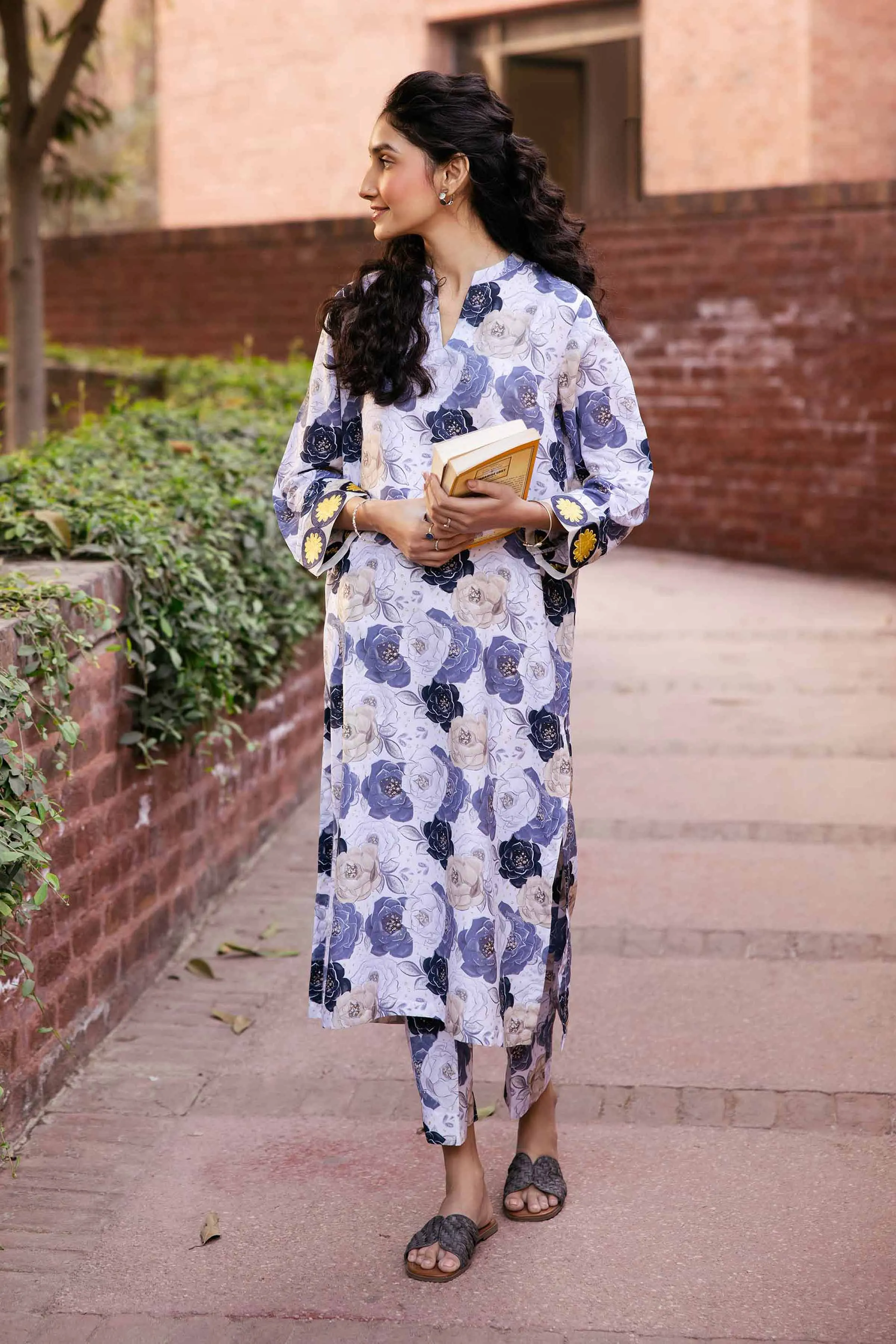 2 Piece - Printed Embroidered Suit - PE25-198