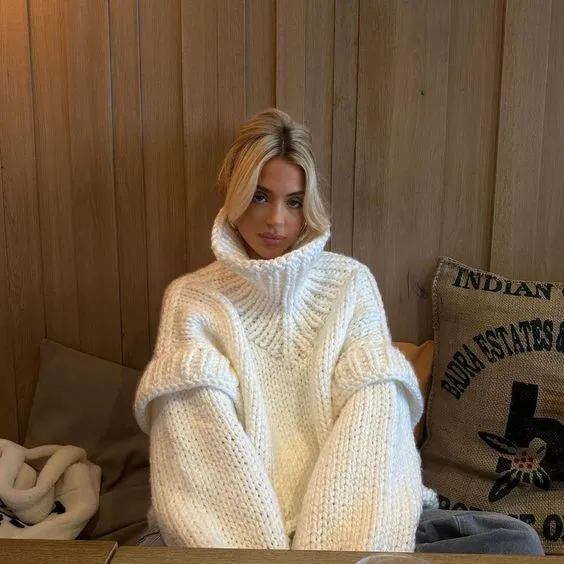 Carolla Knitted Oversize Sweater