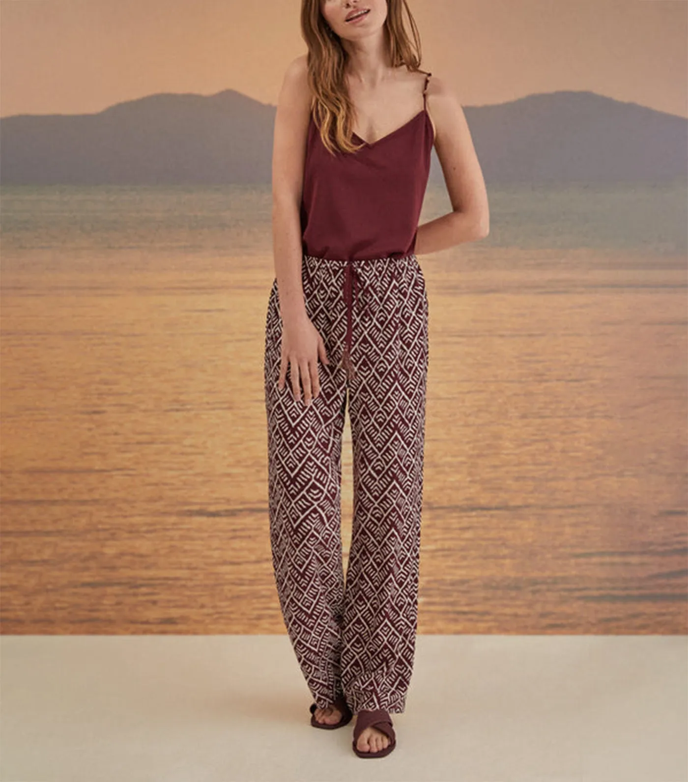 Printed Capri Trousers Maroon