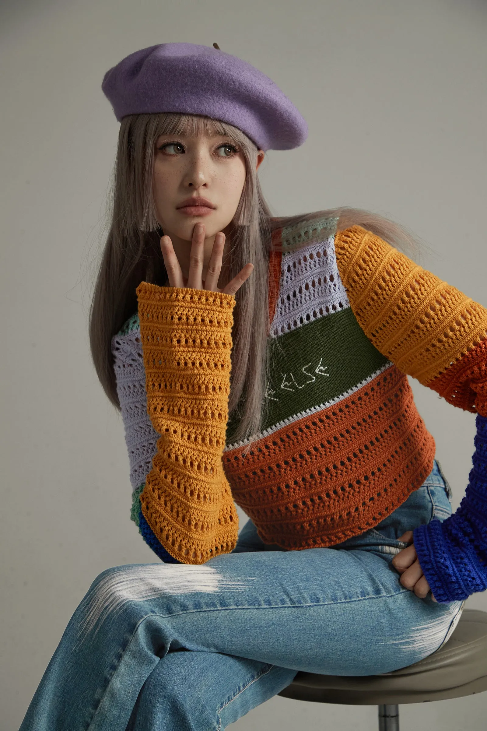 V-Neck Hole Knitted Color Knit Sweater